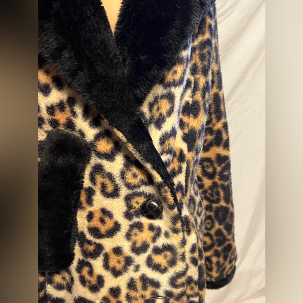 SOLD!  Sz L 60s vintage faux fur leopard print coat Style By Davis of Boston - Picture 9 of 13